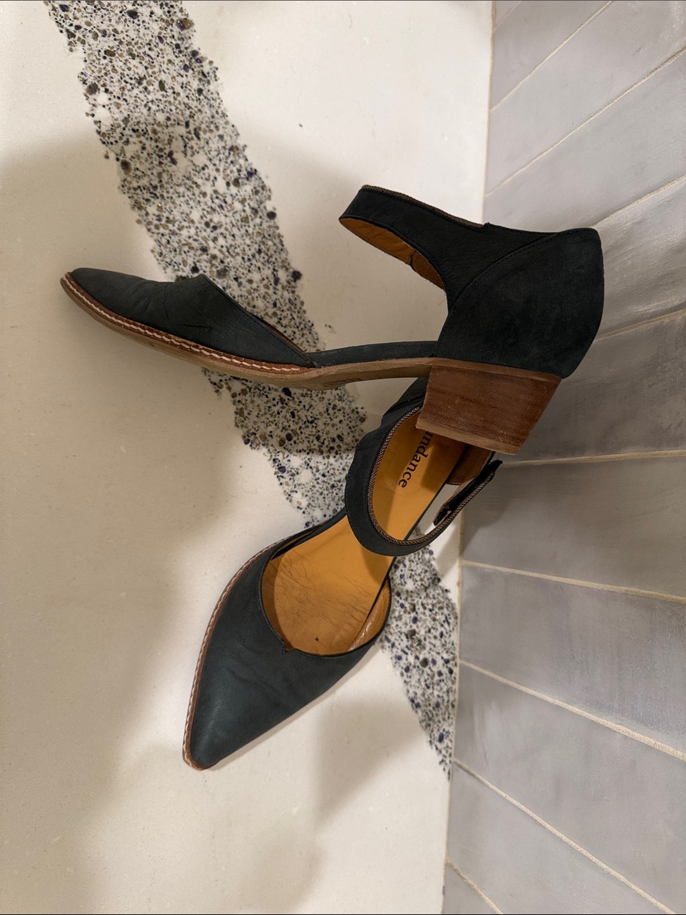 Sundance navy blue dark teal Suede D'Orsay Heel with Wooden Block sz. 38 / 7.5